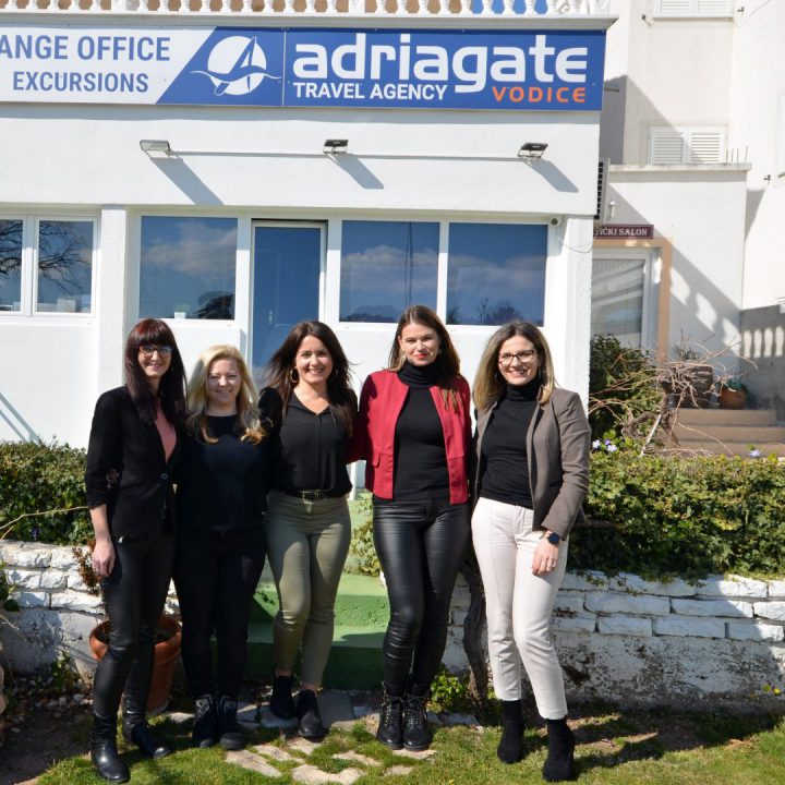 Poslovnica Adriagate u Vodicama