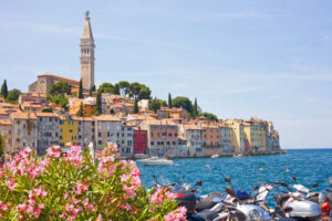 Pročitajte više o članku Nikad izazovnija sezona 2024. za iznajmljivače obiteljskog smještaja