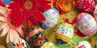 Veľkonočné vajíčka maľované prírodnými farbami