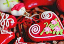 Mézeskalács „Licitar“ szív – ajándék Horvátországból