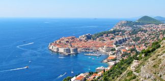 Kajakový splav po mori Dubrovnik a Elafitské ostrovy – pobyt Sea kayaking Dubrovnik and Elafiti islands – tour in Croatia