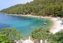 Skryté zátoky ostrova Hvar