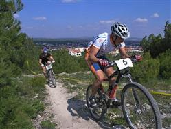 La storica gara ciclistica di Prižba Biograd Fiera del paese
