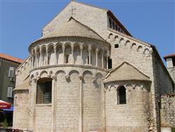 L'église Saint-Chrysogone Zadar L'église