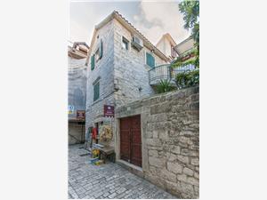 Stenen huize Split en Trogir Riviera,Reserveren  Ivica Vanaf 11 €