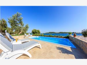 Villa Renata Okrug Gornji (Ciovo), Afgelegen huis, Kwadratuur 120,00 m2, Accommodatie met zwembad