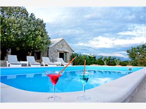 Dům Sweet Dreams Pucisca - ostrov Brac, Prostor 70,00 m2, Soukromé ubytování s bazénem