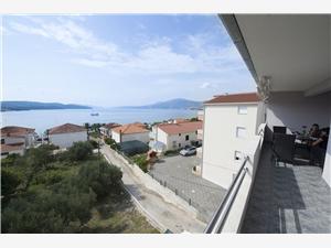 Apartment Split and Trogir riviera,Book  MERI From 7 €