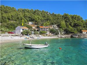 Remote cottage Middle Dalmatian islands,Book  Petar From 12 €