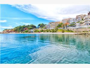 Alloggio vicino al mare Riviera di Spalato e Trogir (Traù),Prenoti  Ban Da 8 €