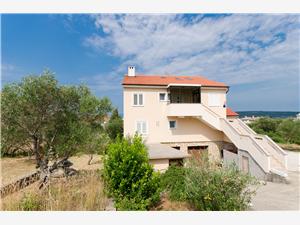 Apartment Kvarners islands,Book  Mauro From 11 €