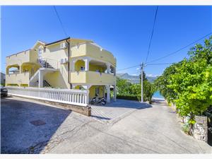 Beachfront accommodation Split and Trogir riviera,Book  Slava From 11 €