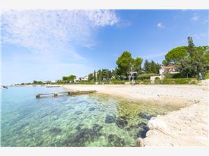 Beachfront accommodation North Dalmatian islands,Book  Agata From 15 €
