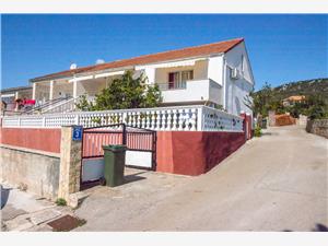 Appartement Split en Trogir Riviera,Reserveren  Marin Vanaf 8 €