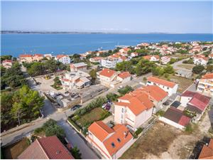 Appartementen Lenka Vrsi (Zadar), Kwadratuur 44,00 m2, Lucht afstand tot de zee 200 m