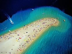 Zlatni rat Splitska - island Brac Plaža