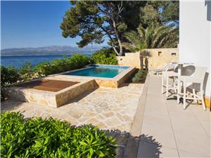 House Rosemary Supetar - island Brac, Size 70.00 m2, Accommodation with pool, Airline distance to the sea 5 m