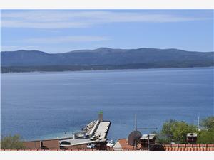 Apartment Middle Dalmatian islands,Book  Venci From 11 €