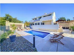 Villa Adrimar Risika, Size 200.00 m2, Accommodation with pool