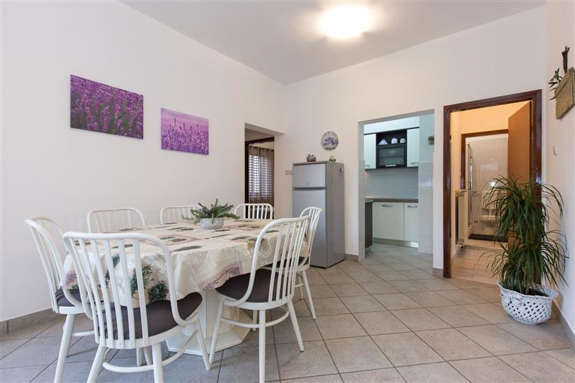 Apartment A1, for 8 persons