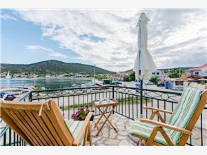 Apartment Split and Trogir riviera,Book  Lala From 13 €