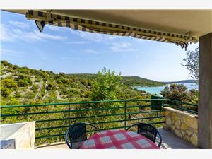 Hus Small Robinson Split och Trogirs Riviera, Avlägsen stuga, Storlek 36,00 m2, Luftavstånd till havet 120 m