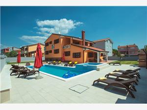 Villa Erica Pola (Pula), Dimensioni 380,00 m2, Alloggi con piscina