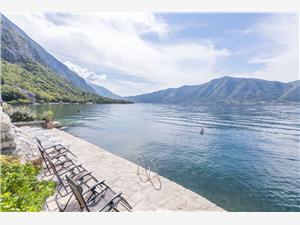 Apartments Mir i dobro Kotor, Stone house, Size 50.00 m2, Airline distance to the sea 5 m