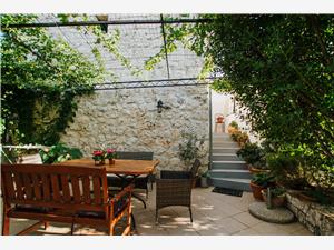Stone house Split and Trogir riviera,Book  Rusulica From 16 €