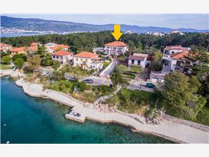 Beachfront accommodation Kvarners islands,Book  NADA From 8 €