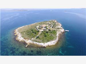 Hiša Island just for You- Ravna Sika , Hiša na samem, Kvadratura 80,00 m2, Oddaljenost od morja 20 m