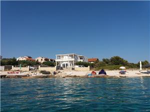 Boende vid strandkanten Split och Trogirs Riviera,Boka  Anjelika Från 97 SEK