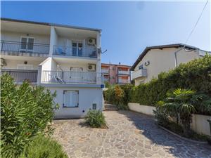 Holiday homes Rijeka and Crikvenica riviera,Book  Perry From 18 €