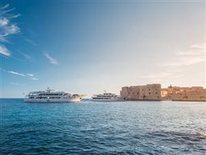 Mini jednosměrná plavbay Delux Split Dubrovnik