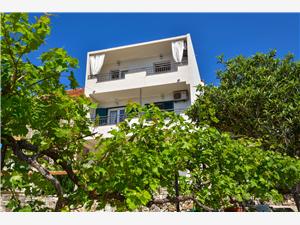 Lägenhet Makarskas Riviera,Boka  Mili Från 161 SEK