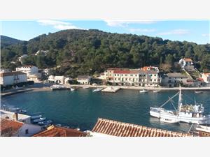 Apartment Ina Povlja - island Brac, Size 70.00 m2, Airline distance to town centre 100 m
