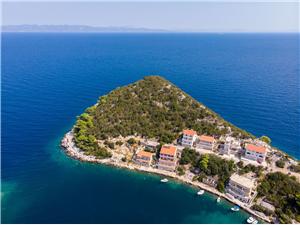 Appartementen Graciela Zaklopatica - eiland Lastovo, Kwadratuur 70,00 m2, Lucht afstand tot de zee 30 m