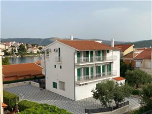 Lägenheter Pulić Zaboric (Sibenik), Storlek 35,00 m2, Luftavstånd till havet 150 m, Luftavståndet till centrum 440 m