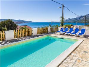 Namestitev z bazenom Riviera Zadar,Rezerviraj  mountains Od 40 €