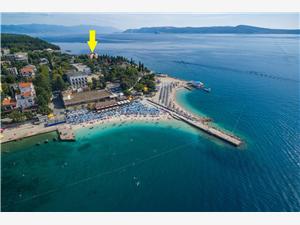 Boende vid strandkanten Rijeka och Crikvenicas Riviera,Boka  VANDA Från 171 SEK