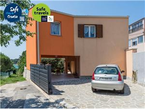 Apartments Petra near beach Istria, Size 30.00 m2, Airline distance to the sea 50 m