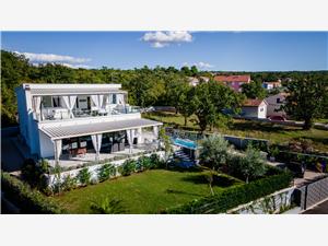Holiday homes Kvarners islands,Book  Leones From 58 €