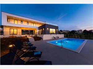 Villa Maya Mugeba, Dimensioni 244,00 m2, Alloggi con piscina