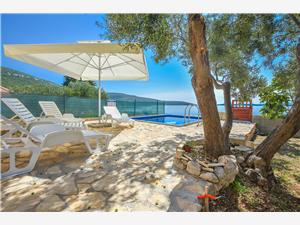 Accommodation with pool North Dalmatian islands,Book  Quercus From 34 €