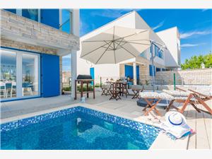 Villa Cherry Zadar Riviera, Kwadratuur 142,01 m2, Accommodatie met zwembad, Lucht afstand tot de zee 10 m