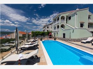Appartamenti Diana Punat - isola di Krk, Dimensioni 52,00 m2, Alloggi con piscina, Distanza aerea dal centro città 300 m