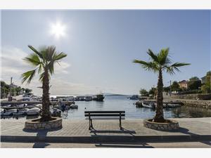 Boende vid strandkanten Norra Dalmatien öar,Boka  Luna Från 106 SEK