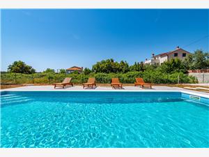Accommodatie met zwembad Zadar Riviera,Reserveren  Ivan Vanaf 15 €