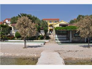 Apartmaji Dandelion Riviera Zadar, Kvadratura 120,00 m2, Oddaljenost od morja 50 m
