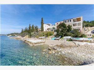 Appartement Midden Dalmatische eilanden,Reserveren  Ivanka Vanaf 12 €